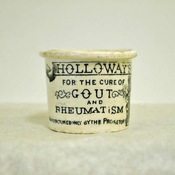 Pot - Holloway's Ointment<br><br>MALWS:2015.1386 Image Description