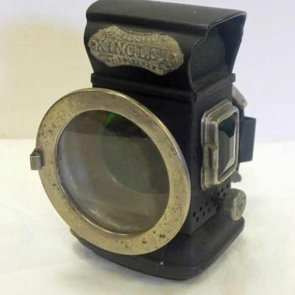 Kinglet Cycle Lamp<br><br>MALWS:2015.350 Image Description