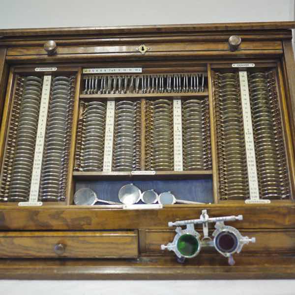 Opticians Trial Lens Box<br><br>MALWS:2015.943 Image Description