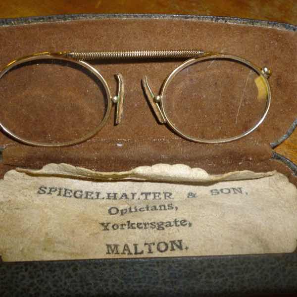 Vintage Spectacles - Spiegelhalter<br><br>MALWS:2017.217 Image Description