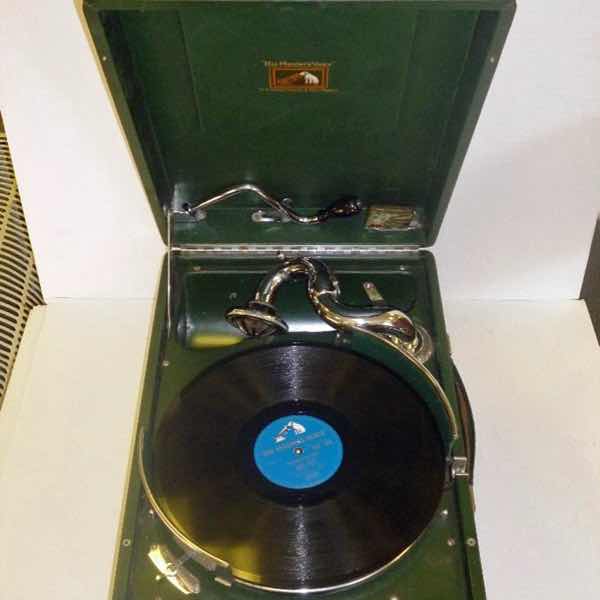 Portable Gramophone<br><br>MALWS:2017.288 Image Description